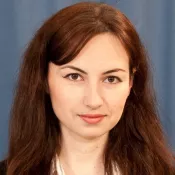 Porträttbild på Olena Bokareva. Foto.
